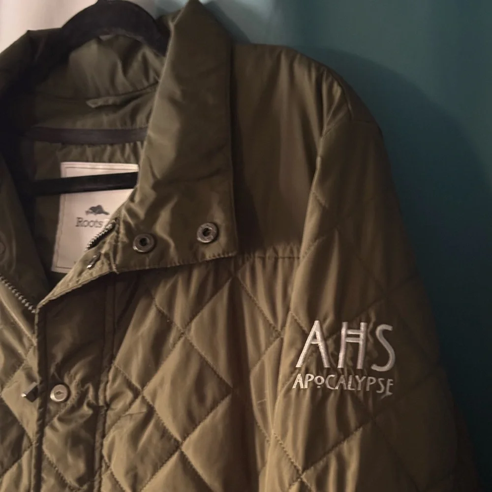 American Horror Story: Apocalypse Roots 73 Green Quilted Jacket Winter Warm Rare - Picture 3 of 6